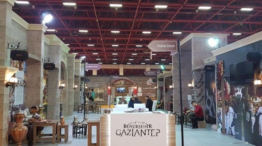 Yapex Fuarı&rsquo;nda Tarihi Antep &Ccedil;arşıları Canlandırıldı