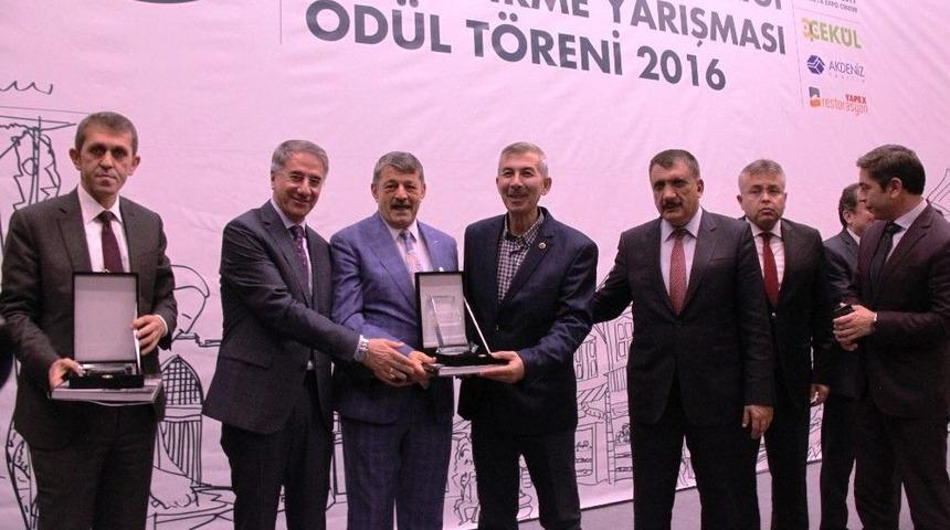Arapgir Belediyesi’ne Başarı Ödülü