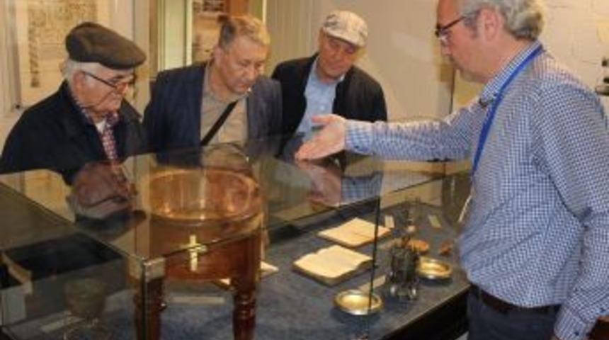 Manisalı Yazarlardan Kent M&uuml;zesi&rsquo;ne Tam Not