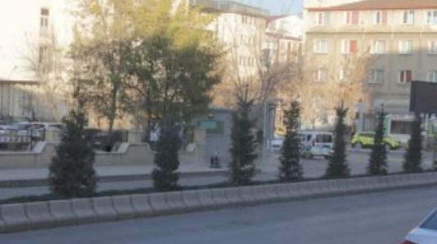 Ağrı&rsquo;da Ş&uuml;pheli &Ccedil;anta Paniğe Neden Oldu