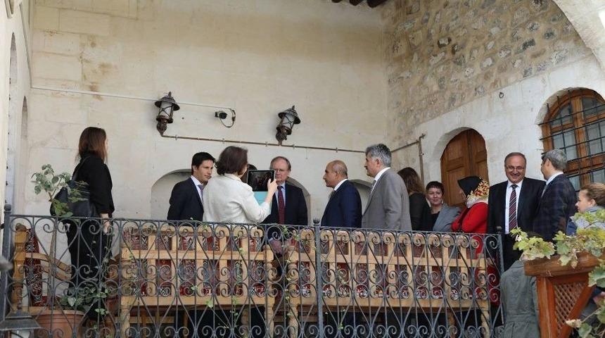 B&uuml;y&uuml;kel&ccedil;i Christian Berger, Başkan Kara İle Bir Araya Geldi