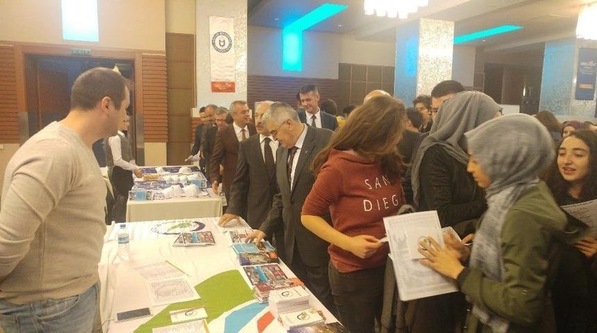 D&uuml;zce &Uuml;niversitesi &Ccedil;orum&rsquo;da Tanıtıldı