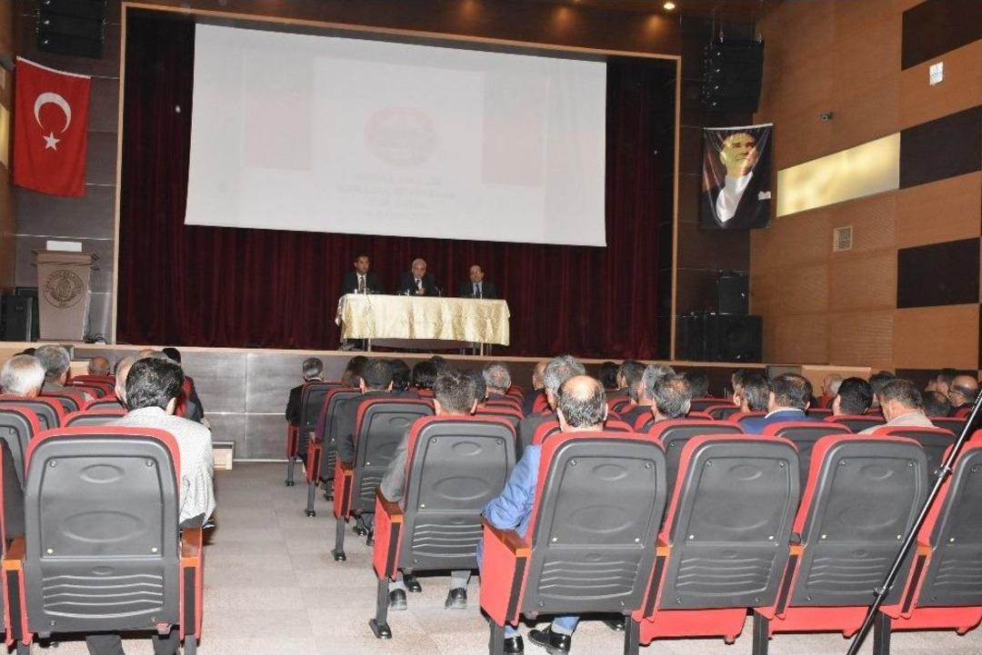 Vali G&uuml;ven&ccedil;er&rsquo;den Kırkağa&ccedil;&rsquo;ta Muhtarlar Toplantısı