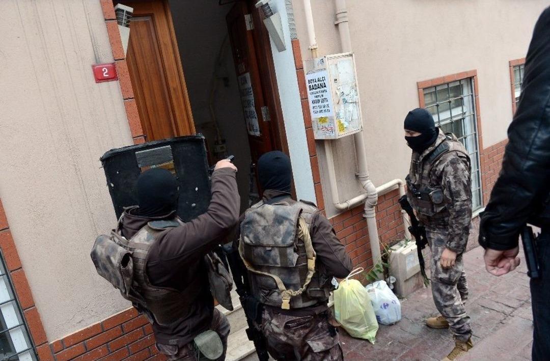 Cihangir&rsquo;de Nefes Kesen Narkotik Operasyonu