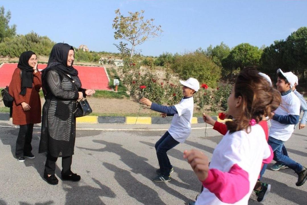 Şehit Binbaşının Doğum G&uuml;n&uuml;nde Duygulandıran Sahne