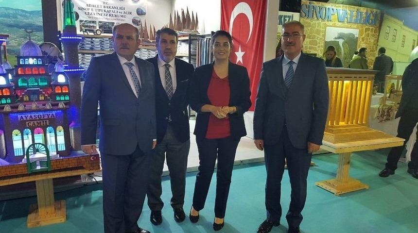 Başsavcı Bayar El Emeği &Uuml;r&uuml;nleri Tanıttı