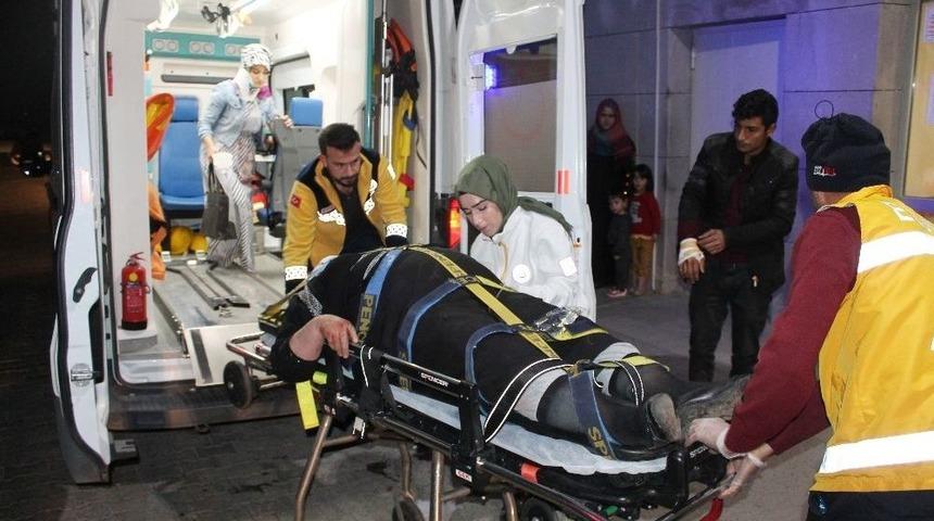 Elazığ&rsquo;da Trafik Kazası: 5 Yaralı