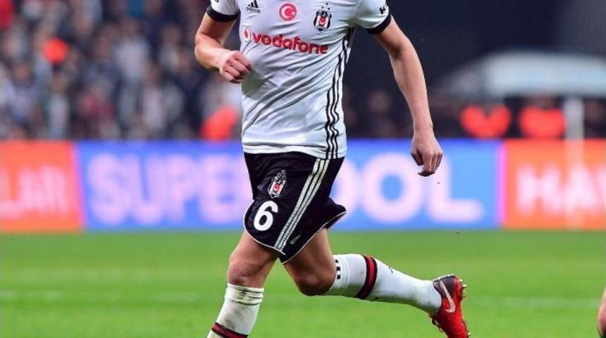 Tosic, Malatyaspor Deplasmanında Cezalı Duruma D&uuml;şt&uuml;