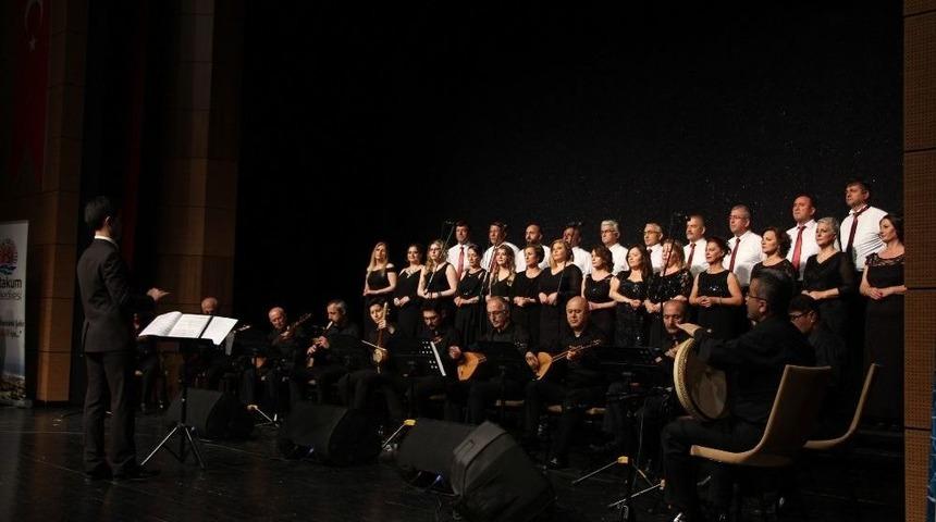 Atakum&rsquo;da T&uuml;rk Halk M&uuml;ziği Ziyafeti