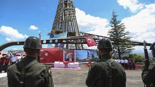 İkinci büyük anıt mezar Süleyman Demirel'e 