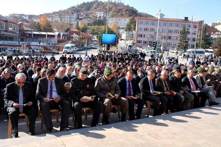 Tosya’da 5 Bin Kişi Aynı Anda Kitap Okudu G1