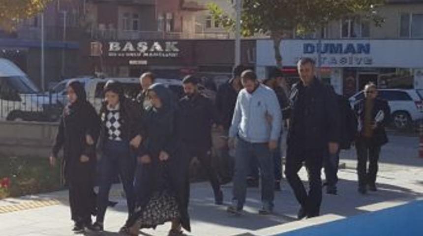 &Ouml;z Kardeşini İnfaz Eden Deaş&rsquo;li İle İrtibatlı 6 Kişiden 4&rsquo;&uuml; Tutuklandı