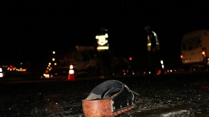 Gaziantep’te Tır Alev Aldı : 2 Yaralı