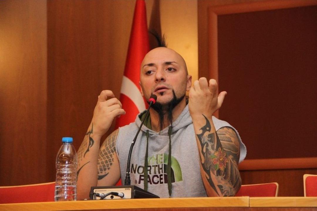 Hayko Cepkin, &rsquo;artık Alb&uuml;m Yapmayı D&uuml;ş&uuml;nm&uuml;yorum&rsquo;