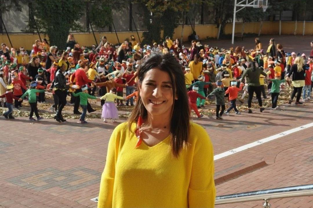 Gkv&rsquo;de 290 &Ouml;ğrenci 45 &Ouml;ğretmenle Sonbahar Dansı