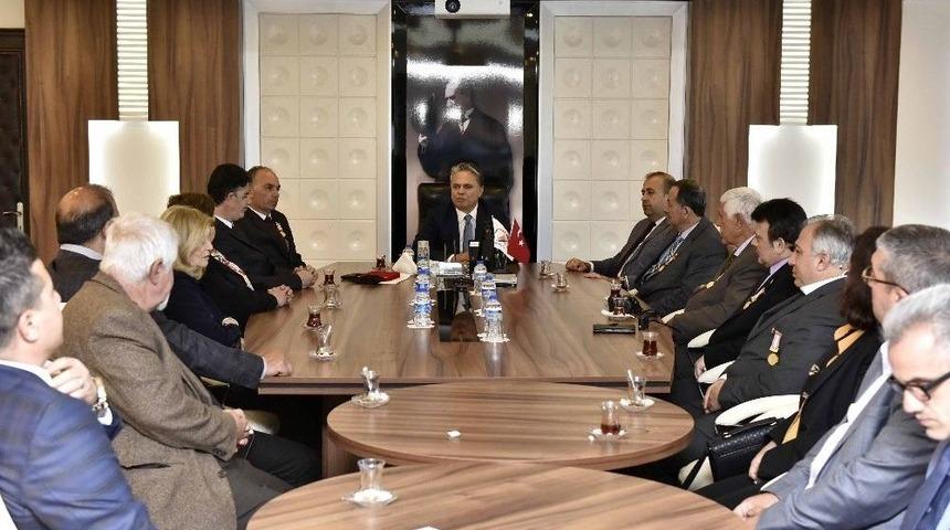 Başkan Uysal, Gazileri Ağırladı