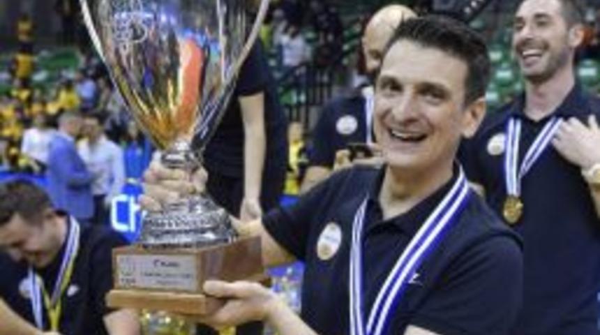 Giovanni Guidetti Yılın Başantren&ouml;r&uuml; Se&ccedil;ildi