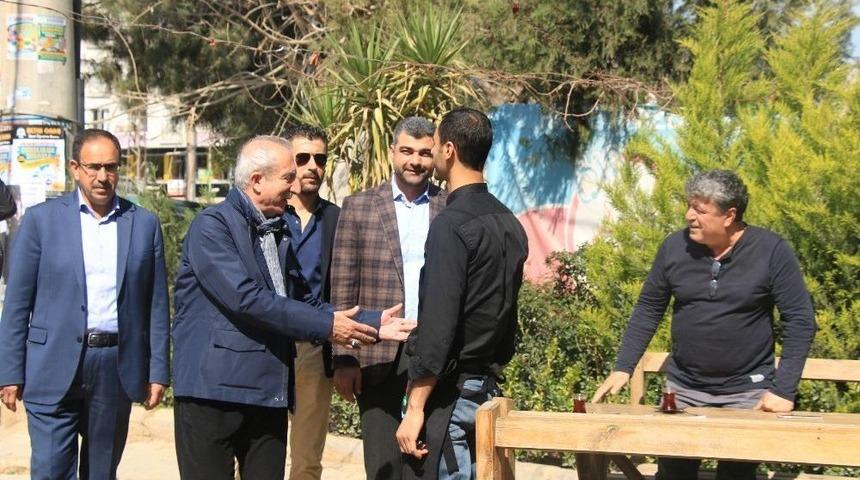 Ak Partili Vekiller Muhtarlarla Bir Araya Geldi