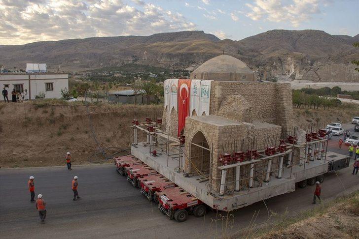 Ilısu Barajı'ndan etkilenen tarihi zaviye taşındı  G1