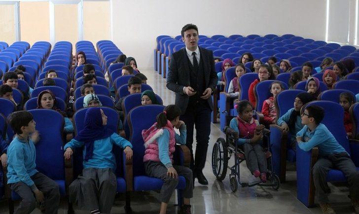 Öğrenciler Saski Eğitimleriyle Eğlenerek Öğreniyorlar G5