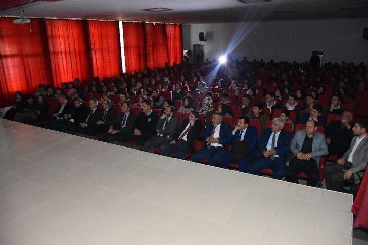 Öğrencilere Madde Bağımlılığı Tiyatro Oyunu İle Anlatıldı G1