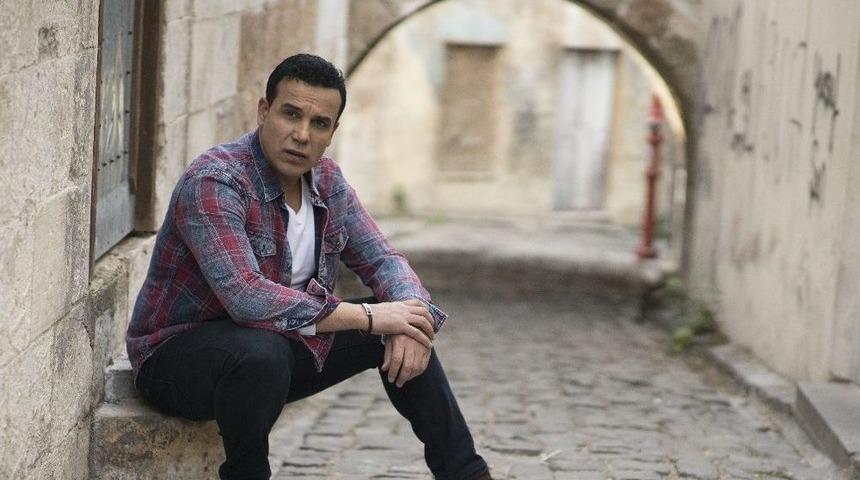 Sanat&ccedil;ı Mustafa Uğur Gaziantep&rsquo;te İki Klip &Ccedil;ekti