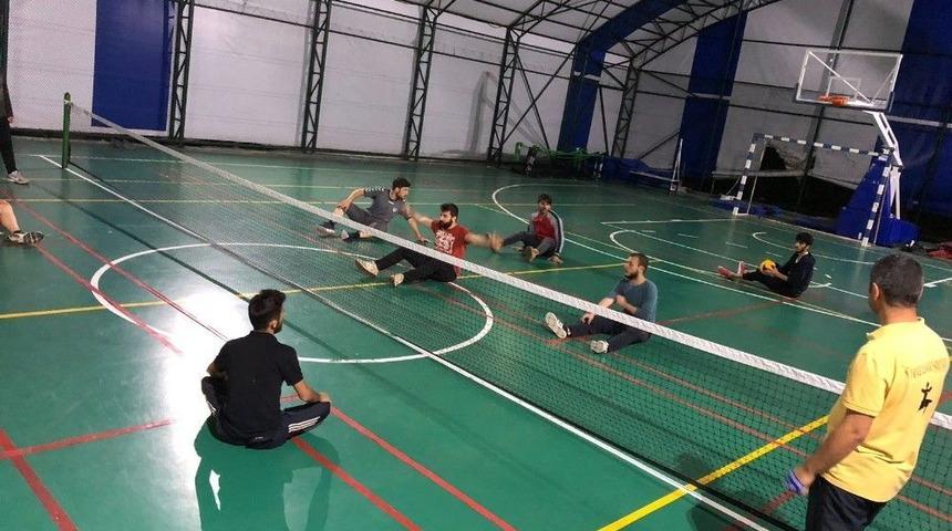 &Ouml;ğrenciler, Engellilerin Yaşadığı Zorluklara Dikkat &Ccedil;ekti