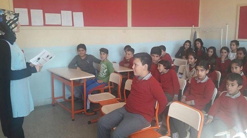 Tunceli&rsquo;de 2 Bin 860 &Ouml;ğrenciye Sağlık Okuryazarlığı Eğitimi