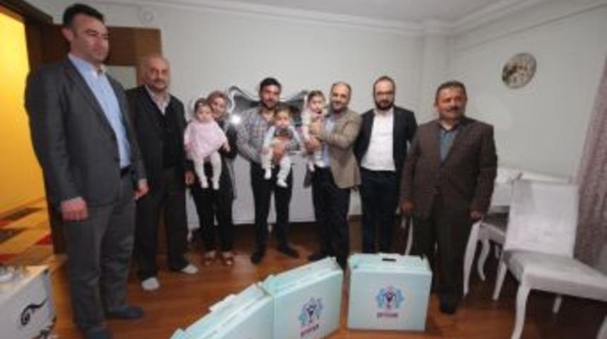 Başkan &Ouml;zaltun, &Uuml;&ccedil;&uuml;z Bebek Sahibi &Ccedil;iftin Sevincine Ortak Oldu