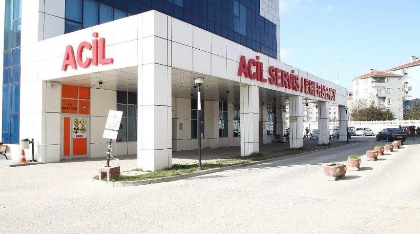 &Ouml;nce Jandarmaya Saldırdı Sonra Kendini Bı&ccedil;akladı