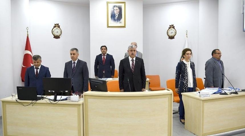 B&uuml;y&uuml;kşehir Belediye Meclisi Polat Başkanlığında Toplandı