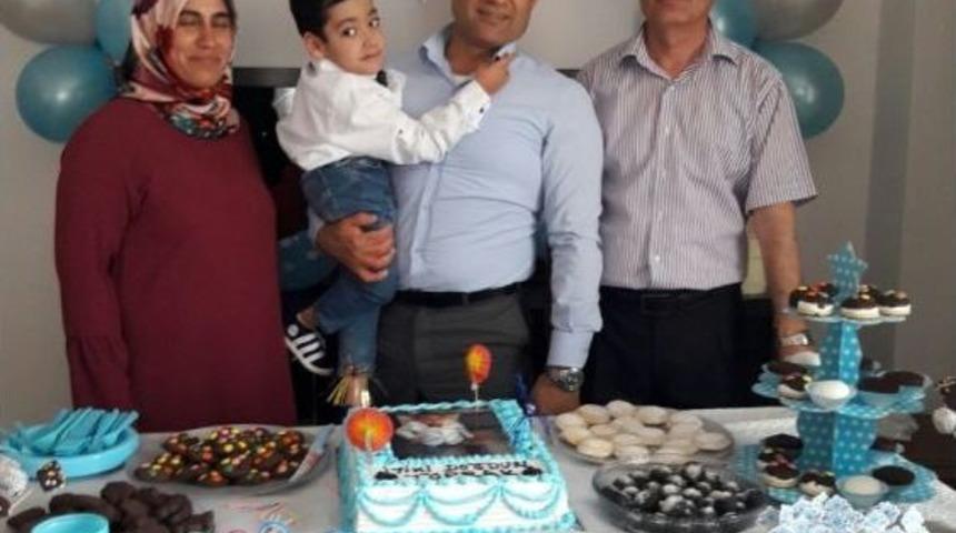 Evde Eğitim G&ouml;ren Toprak&rsquo;a Doğum G&uuml;n&uuml; S&uuml;rprizi