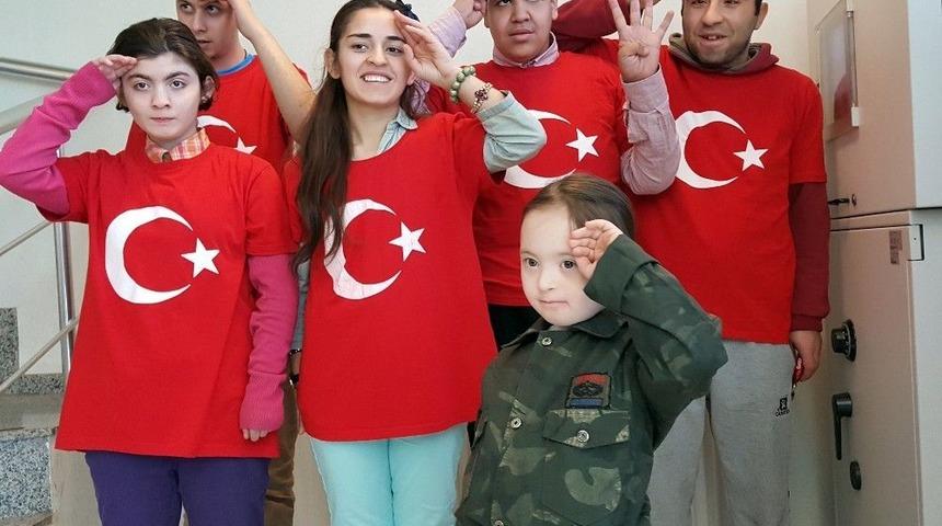 Askere En Anlamlı Bağış