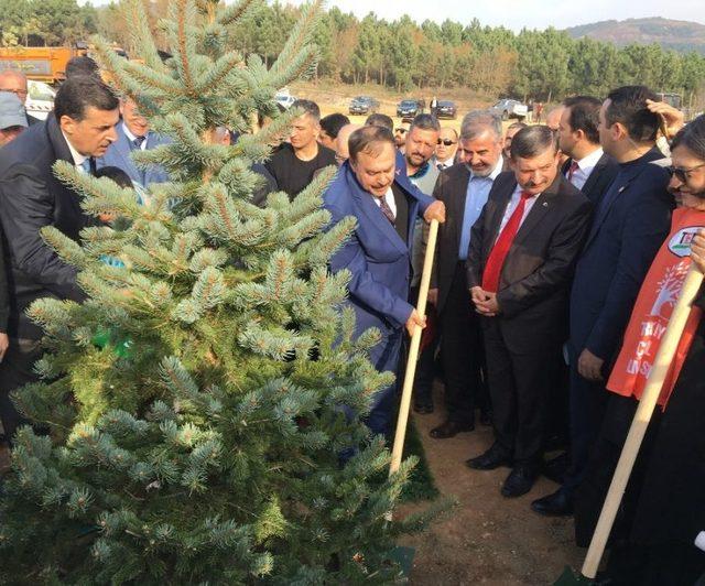 (özel Haber) Bakan Eroğlu: “naim Süleymanoğlu Spor Tarihine İsmi Altın Harflerle Kazınacak Bir Kişidir”