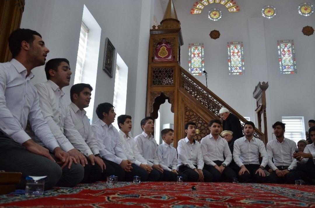 Muş&rsquo;ta &lsquo;&ccedil;anakkale Şehitleri&rsquo; İ&ccedil;in Mevlit Verildi