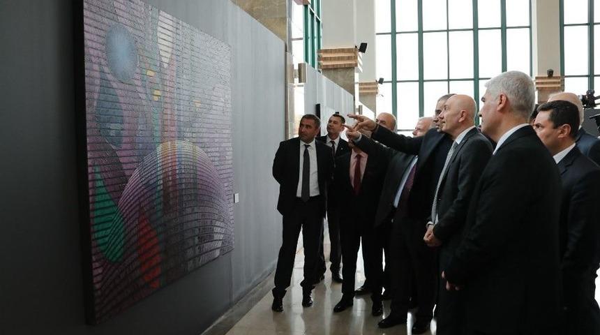 Hk&uuml;fest Yoğun İlgiyle Başladı