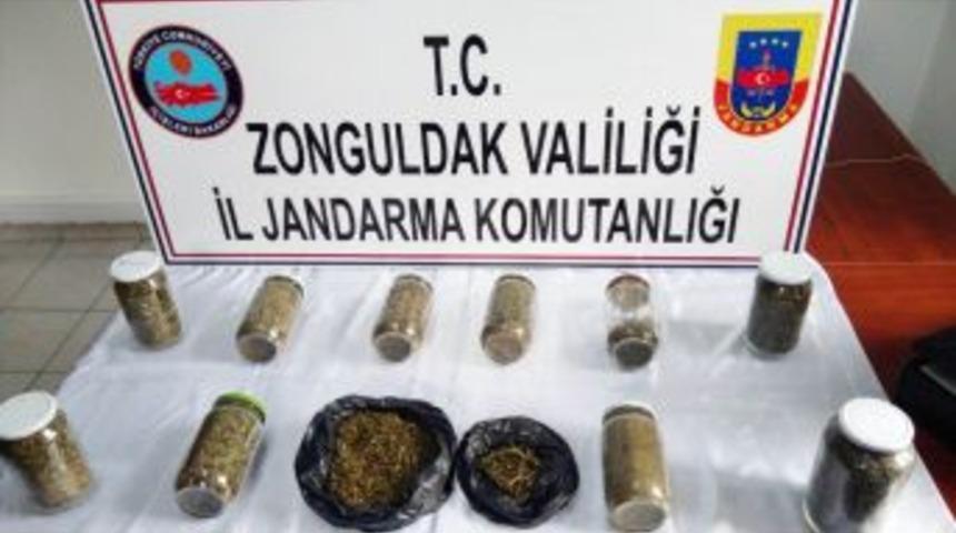 Oğlu Uyuşturucudan Tutuklanan Baba, Oğlunun Sakladığı Uyuşturucuyla Yakalandı