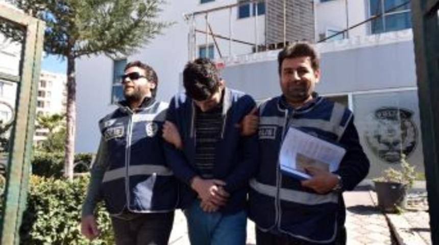 &Ccedil;aldığı Otomobili Yakıtı Bitince Bırakıp Ka&ccedil;tı