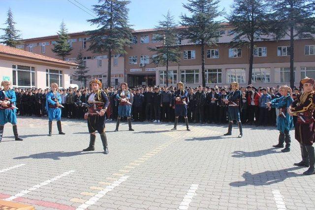 Mesleki Ve Teknik Anadolu Lisesi Öğrencilerinden Mehmetçiğe Destek