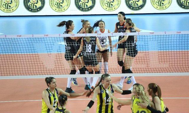 Vestel Venus Sultanlar Ligi: Fenerbahçe: 3 - Eczacıbaşı Vitra: 2