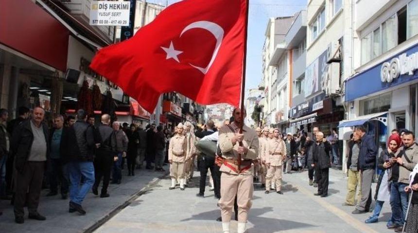 &Ccedil;anakkale&rsquo;de Destan Yazan Onbeşliler Ağıtlarla Anıldı
