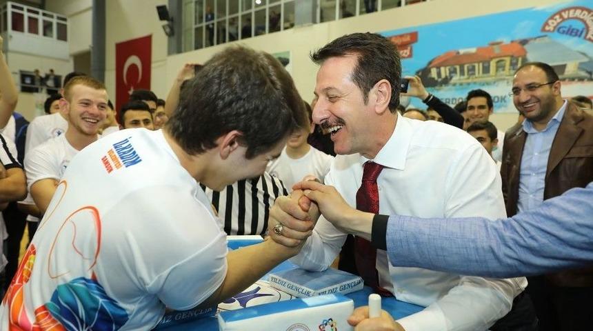 Liseler Arası Bilek G&uuml;reşi Turnuvası