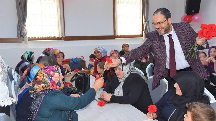 Başkan Ayaz, Başiskeleli Annelerle Buluştu