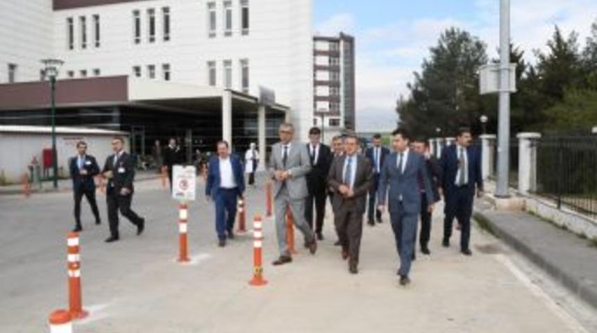 Vali Kalkancı Yeni Hastane Alanında İncelemelerde Bulundu