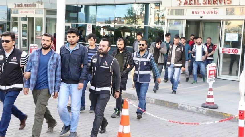 Fet&ouml;&rsquo;nun &rsquo;hijyen&rsquo; Evlerine Operasyon: 23 G&ouml;zaltı