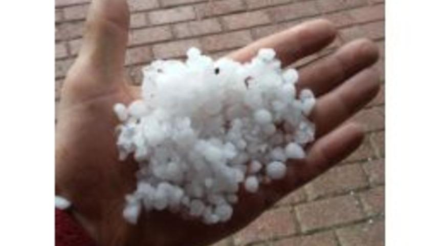 Gelendost&rsquo;ta Fındık B&uuml;y&uuml;kl&uuml;ğ&uuml;nde Dolu Yağışı