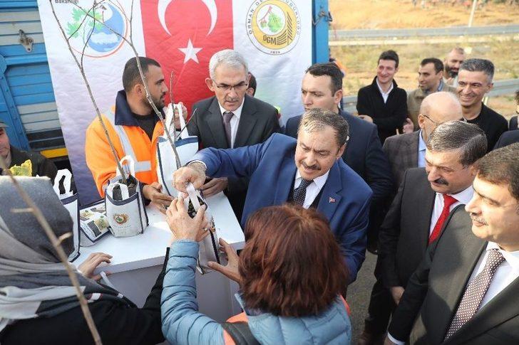 Bakan Eroğlu: "cumhurbaşkanımız Bir Yere Gideceği Zaman Hava Durumunu İletiyoruz" G5