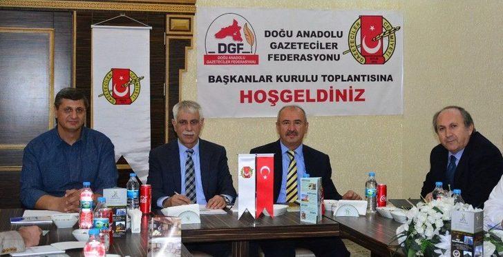 Bölge Gazetecilerinin Sorunları Bitlis’te Masaya Yatırıldı G4