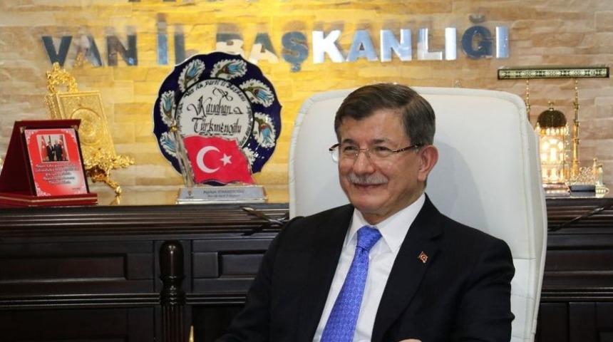 Davutoğlu&rsquo;ndan Ak Parti Van İl Başkanlığına Ziyaret