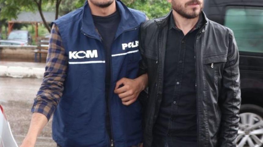 Fet&ouml;/pdy&rsquo;den G&ouml;zaltına Alınan Aa Muhabiri İtiraf&ccedil;ı Olarak Hakim Karşısında